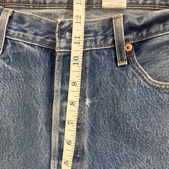 LEVIS Vintage 501 Distressed Classic Wash Straight Leg Jeans - Picture 15 of 16